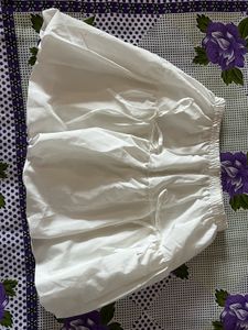 White ballon skirt