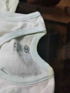 Baby's (0-1months) vests- set of 6