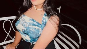 Blue &amp; White Print Halter Neck Top