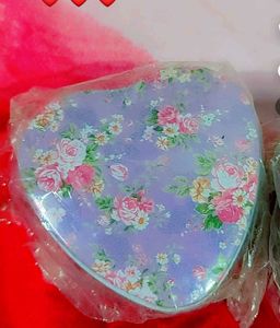 Floral Heart-Shaped Decorative Boxes