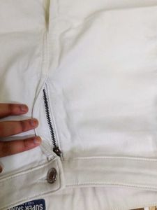 Skinny white pant