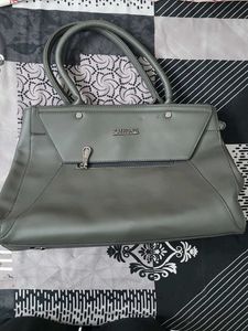 Stylish Grey brendnew Handbag