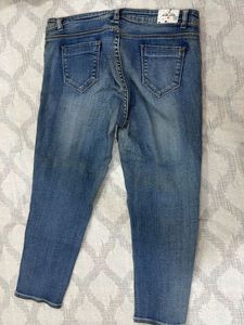 Classic Blue Denim capri Jeans