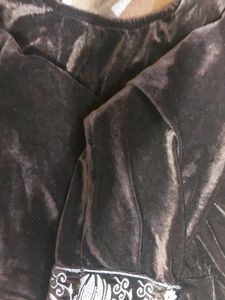 Elegant Velvet phiran tilla with Embroidery