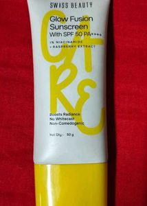 Swiss Beauty Glow Fusion Sunscreen SPF 50