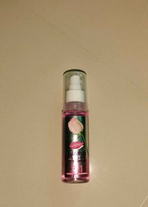 Dabur Gulabari Face Cleanser