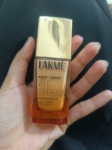 Lakme Vit C Superglow Skin Perfecting Tint
