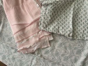 Beautiful Pink Ethnic Kurta Set