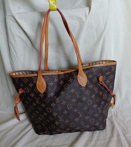 Louis Vuitton Monogram Speedy Bag