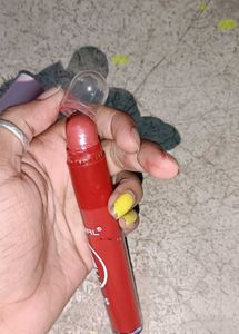 Vibrant Red Liquid Lipstick
