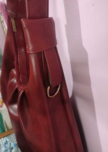Chic Burgundy Shoulder Bag