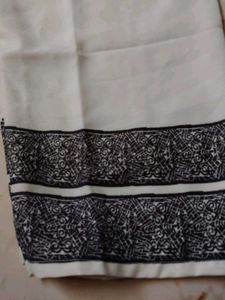Chic White &amp; Black Palm Tree Kurta Set