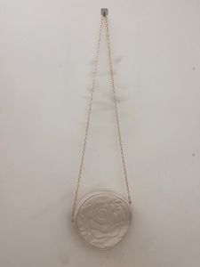 Round Rose Design Crossbody Bag