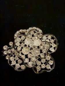 Sparkling Flower Brooch