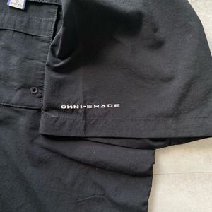 Men's Short Sleeve Black Button-Up Shirt