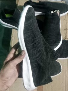 NEW NO USED CASUAL SHOES FOR MAN &amp; WOMEN'S.