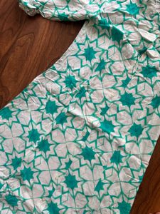 Elegant White &amp; Teal Printed Kurta