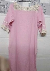 Elegant Pink Kurta with Lace Detail