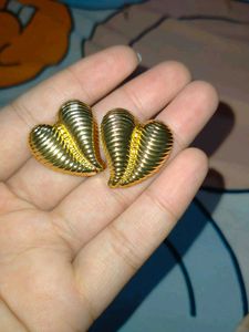 Statement Heart Earrings 💛