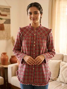 Chic Red Plaid Kurta with Lace Trim