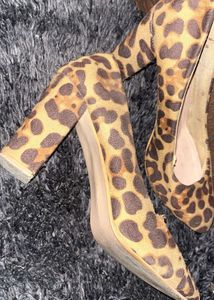women stylis heels