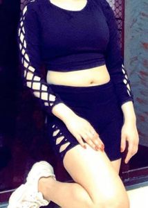Black sports wear top  wd shorts