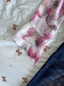 Chic Floral Print Blouse