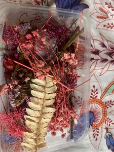 Premium Dry Flowers Soap