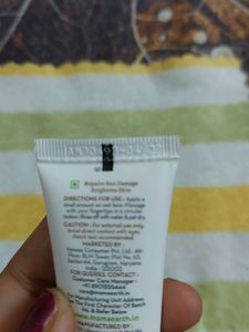 Mamaearth Ubtan Face Wash Wuth Turmeric &amp; Saffron