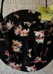 Convertible sling bag and backpack