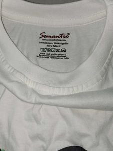 women white yoga tshirt