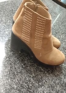 Cleo Boots By Khadims