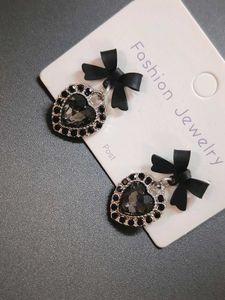 Charming Heart Bow Earrings
