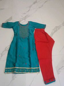 Stylish Teal & Red Kurta Set