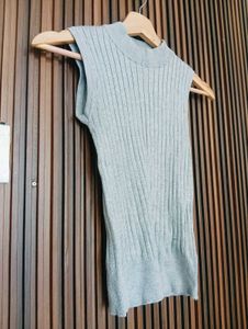 Sleeveless Mock Neck Ribbed Top