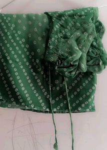 Elegant Green Bandhani Saree with Blouse