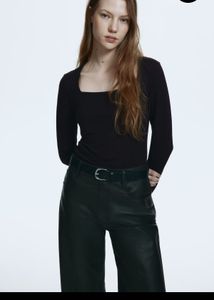 Chic Square Neck Long Sleeve Top