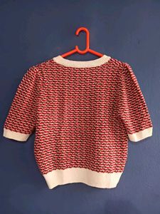 Chic Red &amp; White Textured Knit Top