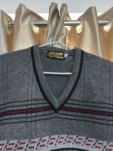 Men's Sleeveless V-Neck Sweater Vest