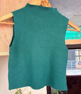 Sleeveless Mock Neck Knit Top