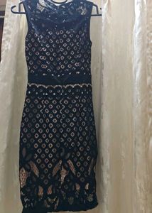 Elegant Black Lace Sheath Dress