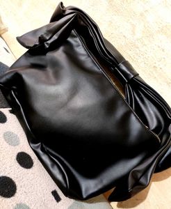 Myglamm Bow Bag Black Big Size