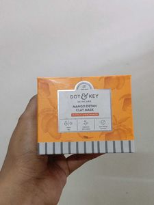 Dot & Key Mango Detan Clay Mask