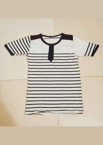 Stylish Striped Short Sleeve Top