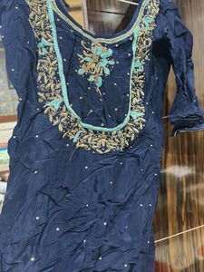 Elegant Blue Embroidered Kurta