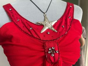 ALYAFAEE BYS BOUTUQUE Rhinestone Twist Top
