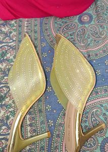 COMBO OFFER OF THREE HEELS