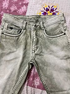 Men's Grey Washed Denim Jeans