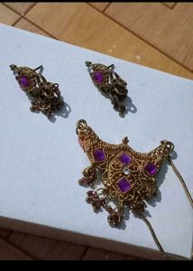 Elegant Vintage Jewelry Set