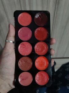10 Color Lipstick Palette